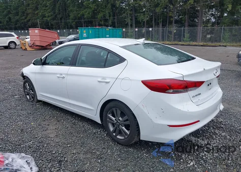 2017 Hyundai Elantra Se z USA, uszkodzony, nr VIN 5NPD84LF8HH044022